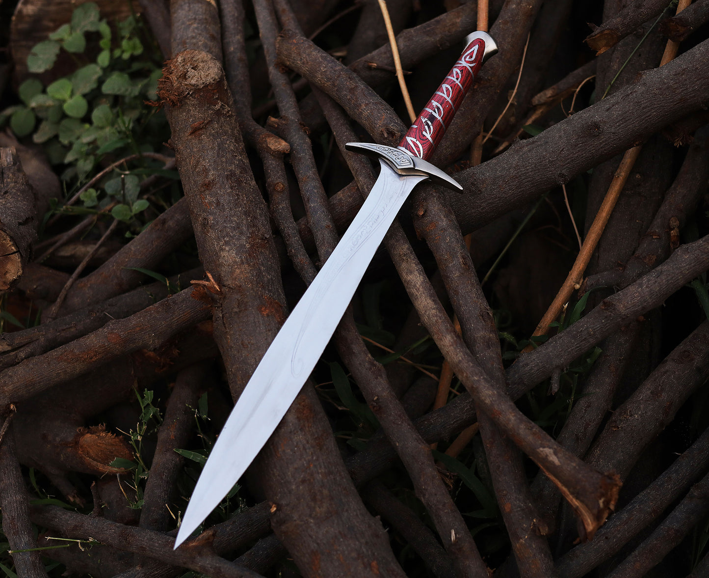 Épée Sting – Réplique forgée à la main de Bilbon Sacquet | Seigneur des Anneaux